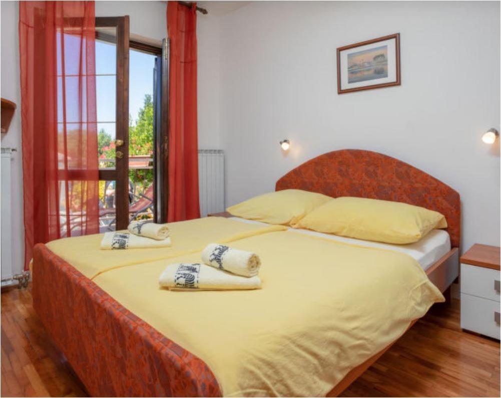 Villa Anita With Common Pool Vrvari Zimmer foto