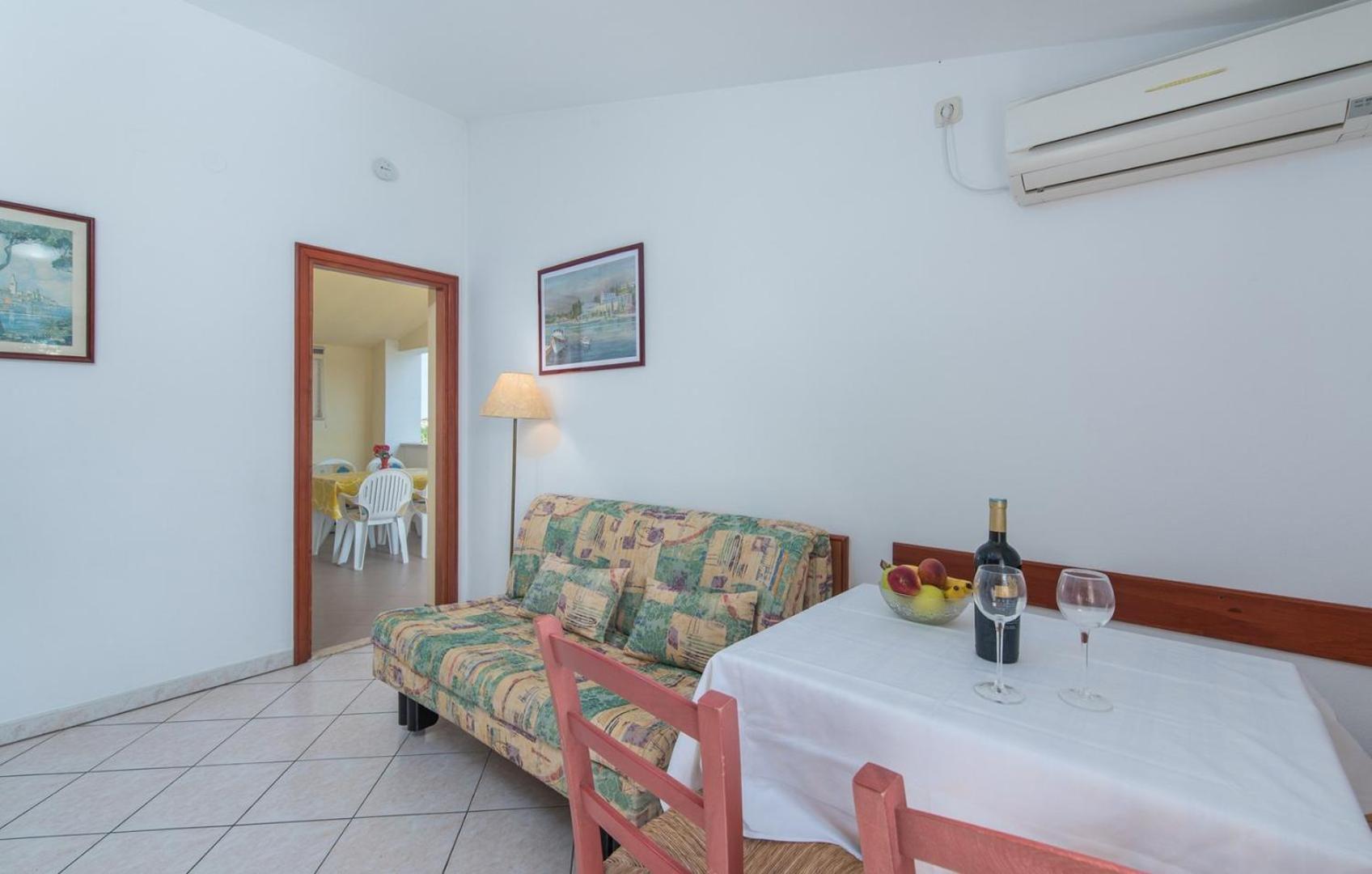 Villa Anita With Common Pool Vrvari Zimmer foto